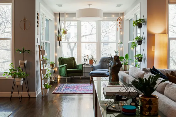 $685,000 | 5047 North Sheridan Road, Unit 2S, Chicago, IL 60640