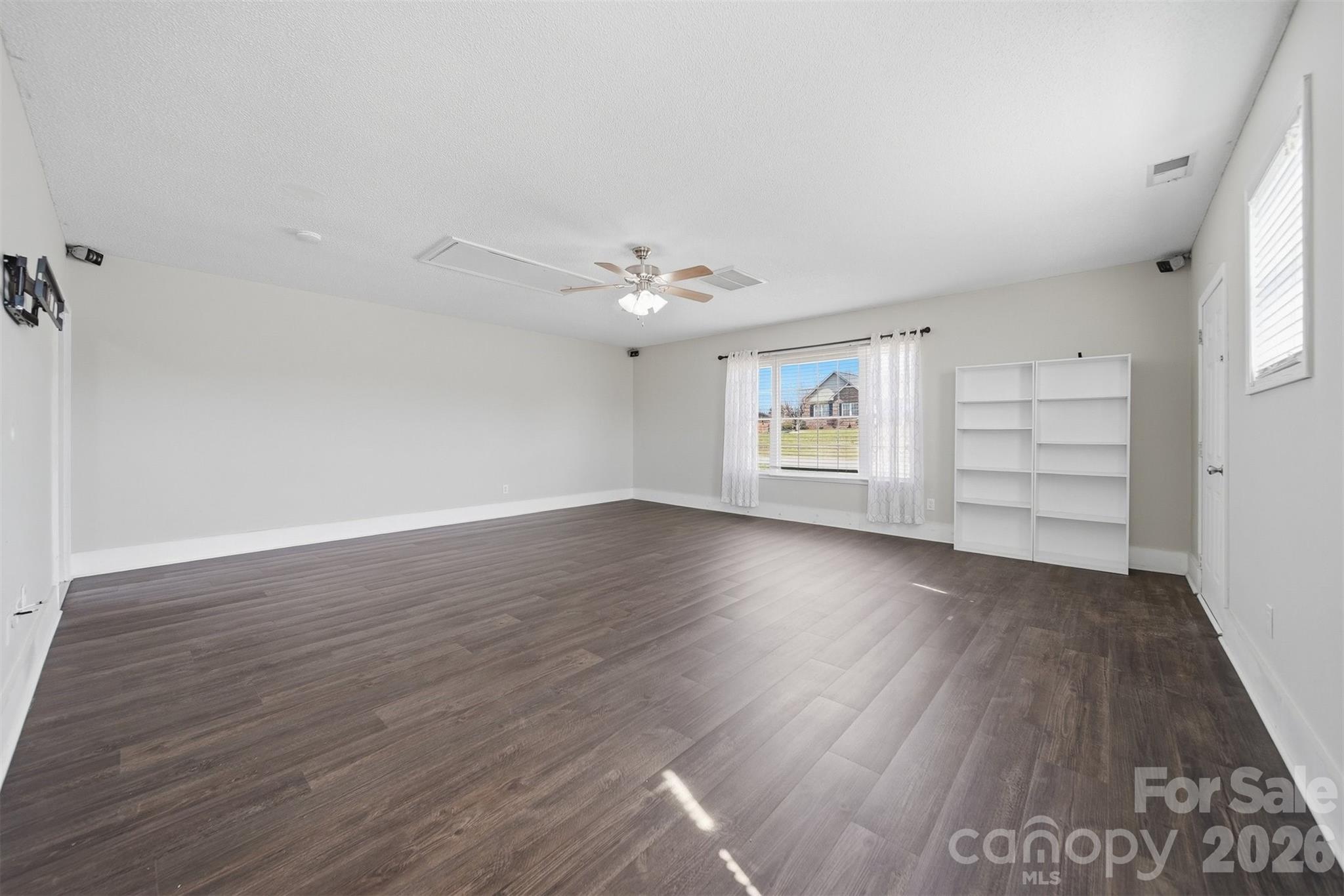 4805 Wordsworth Circle Conover, NC 28613 - Photo 11 of 42