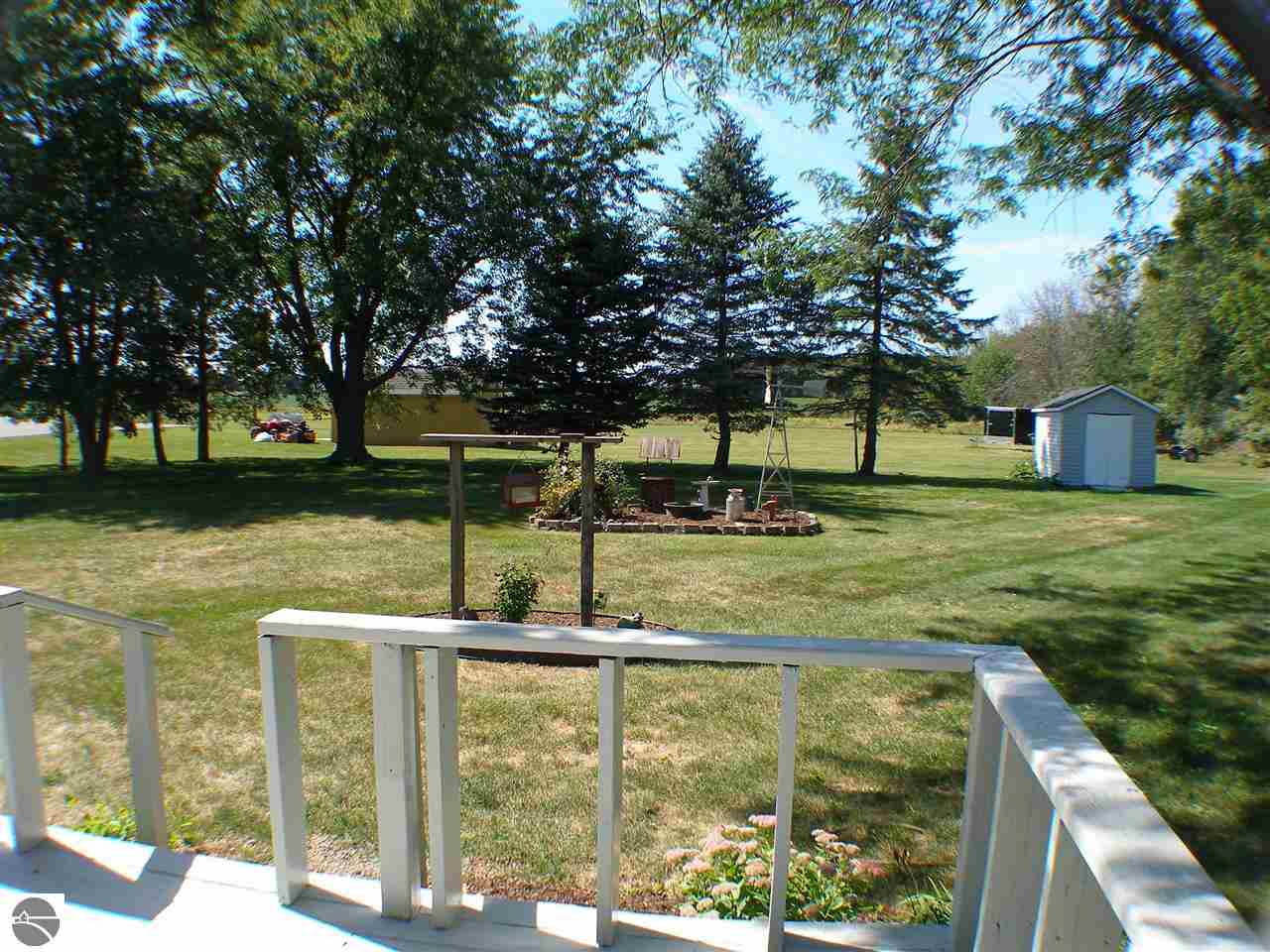 5538 South Shepherd Road Shepherd, MI 48883 - Photo 9 of 14 1776014-8.JPG