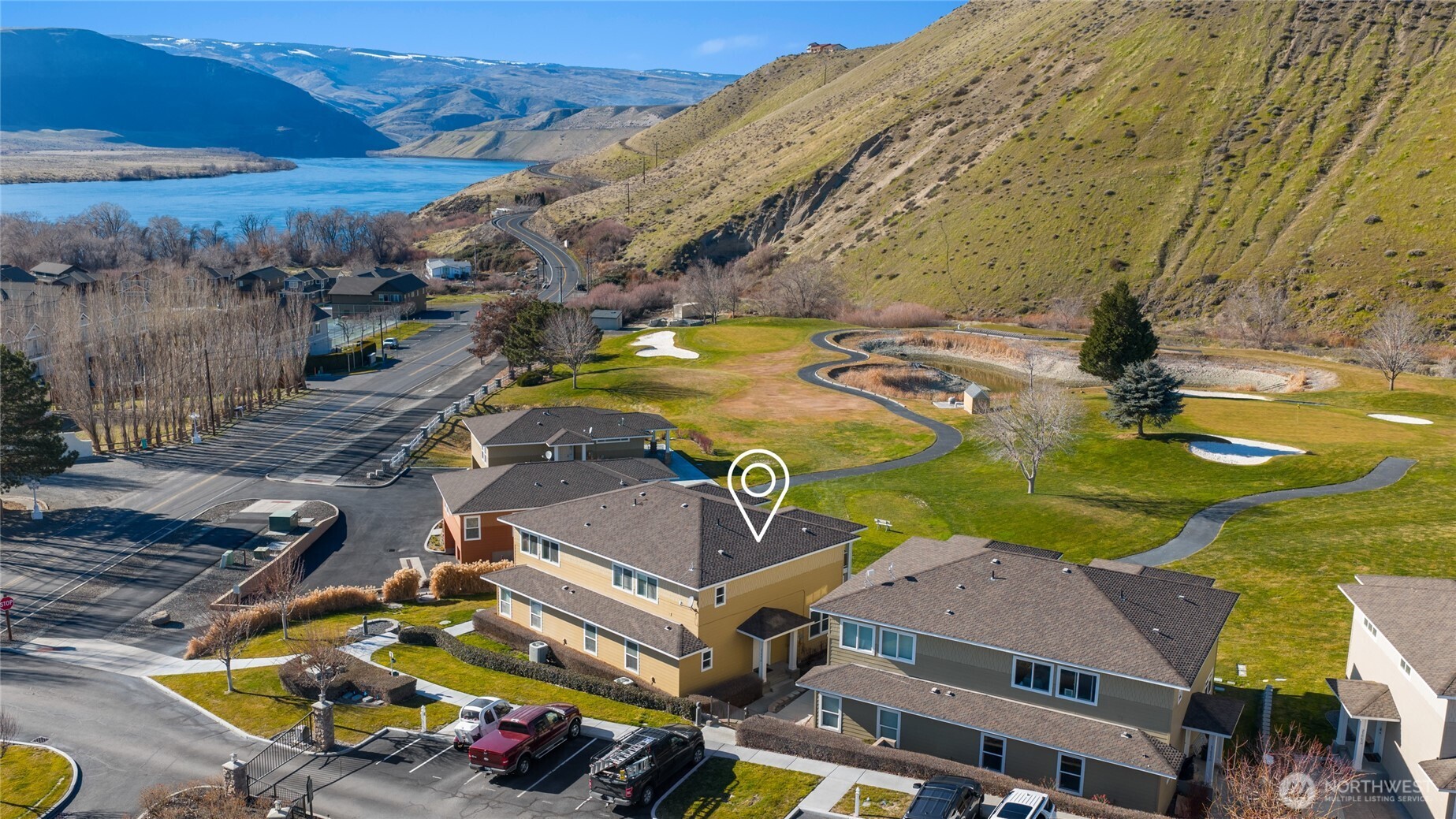 23041 Sunserra Loop Quincy, WA 98848 - Photo 34 of 38 an aerial view of residential houses with outdoor space