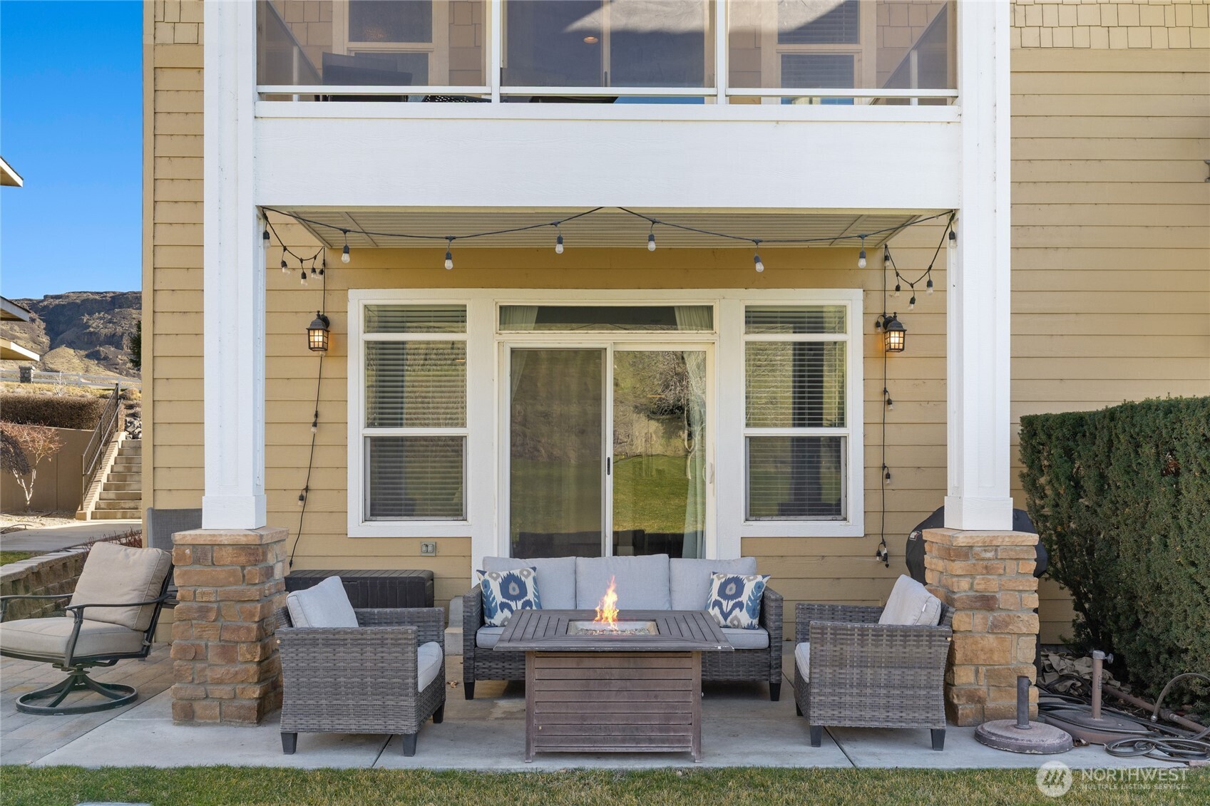 23041 Sunserra Loop Quincy, WA 98848 - Photo 6 of 38 a view of outdoor space yard and patio