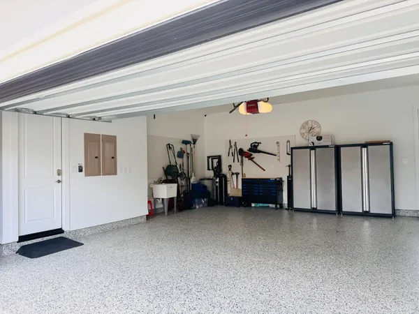 a view of a livingroom with closet