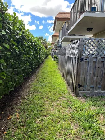 $2,300 | 8650 Southwest 109th Avenue, Unit 3111, Miami, FL 33173
