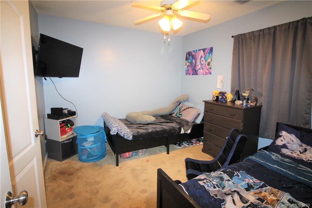 860 Raindrops Road Gastonia, NC 28054 - Photo 14 of 16 Gallery Image 14