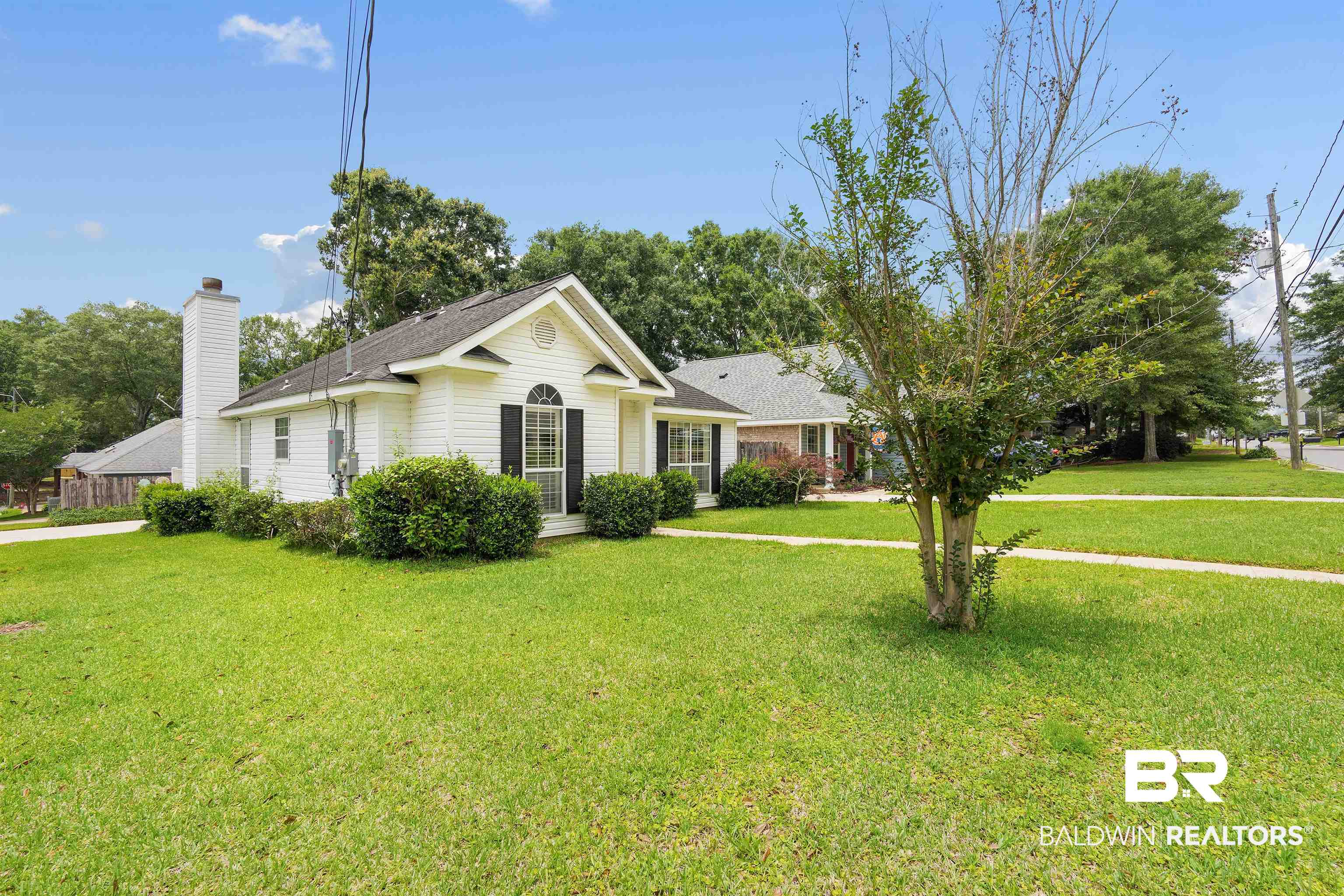 816 Louise Avenue Mobile, AL 36609 - Photo 3 of 24