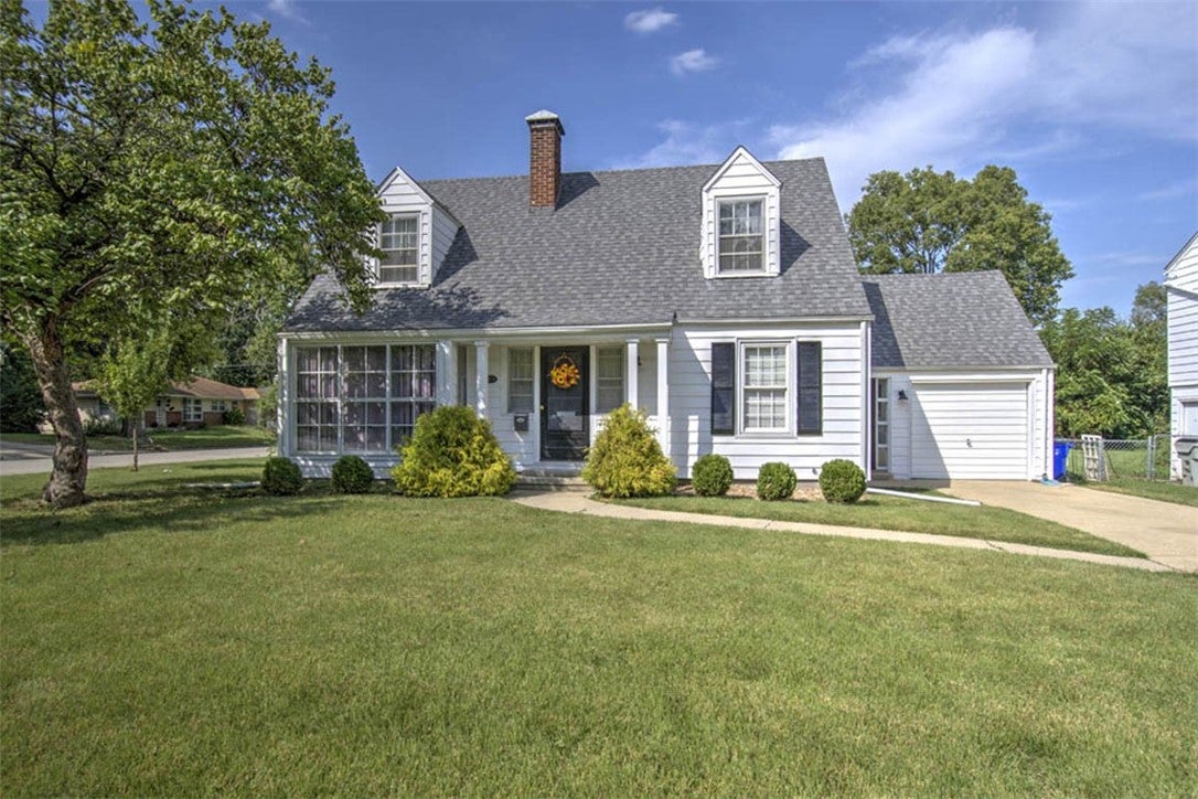 2374 West Forest Avenue Decatur, IL 62522 - Photo 1 of 34 Gallery Image 1