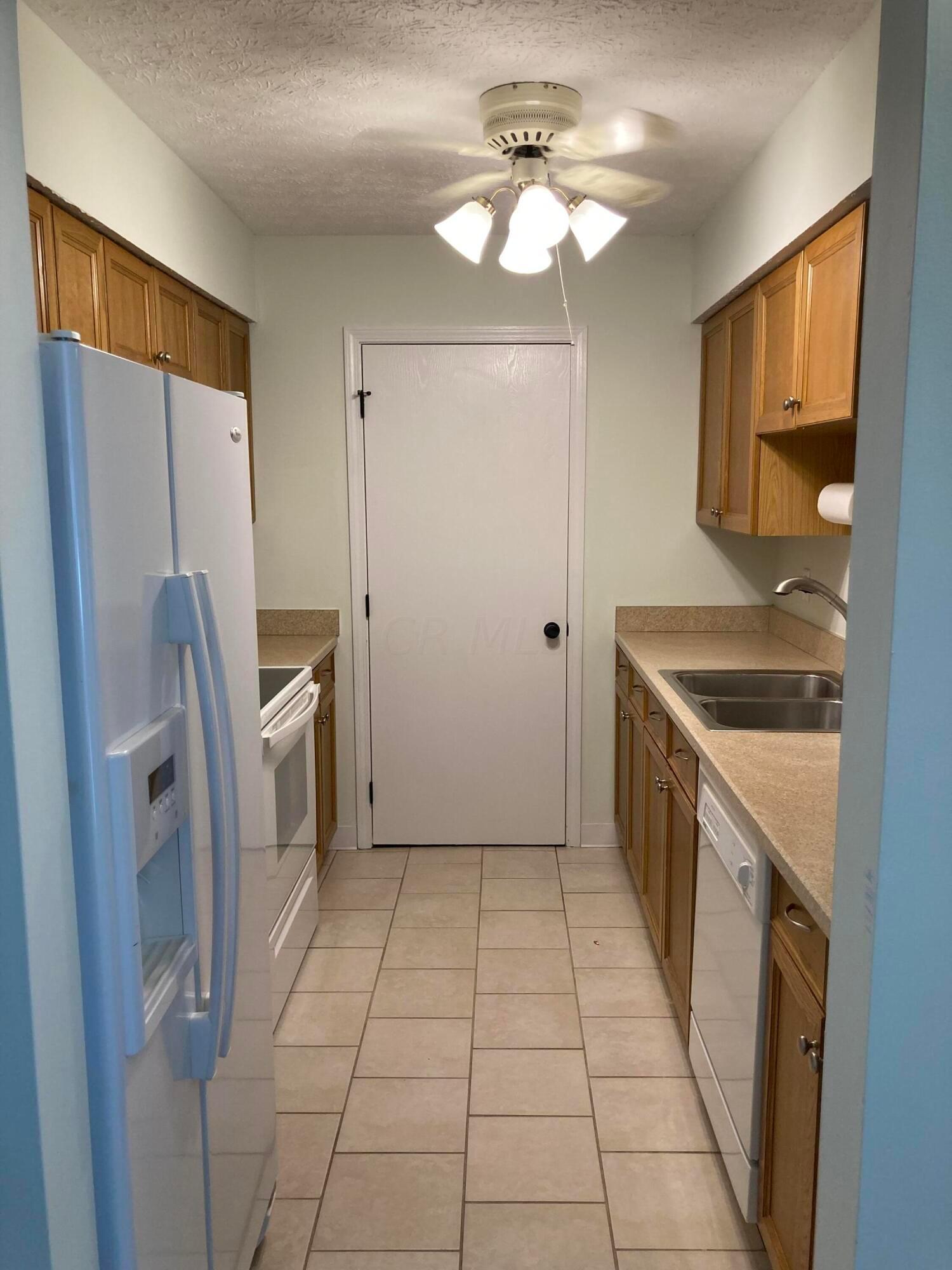 3939 Karl Road, Unit 105 Columbus, OH 43224 - Photo 11 of 22 IMG-5746