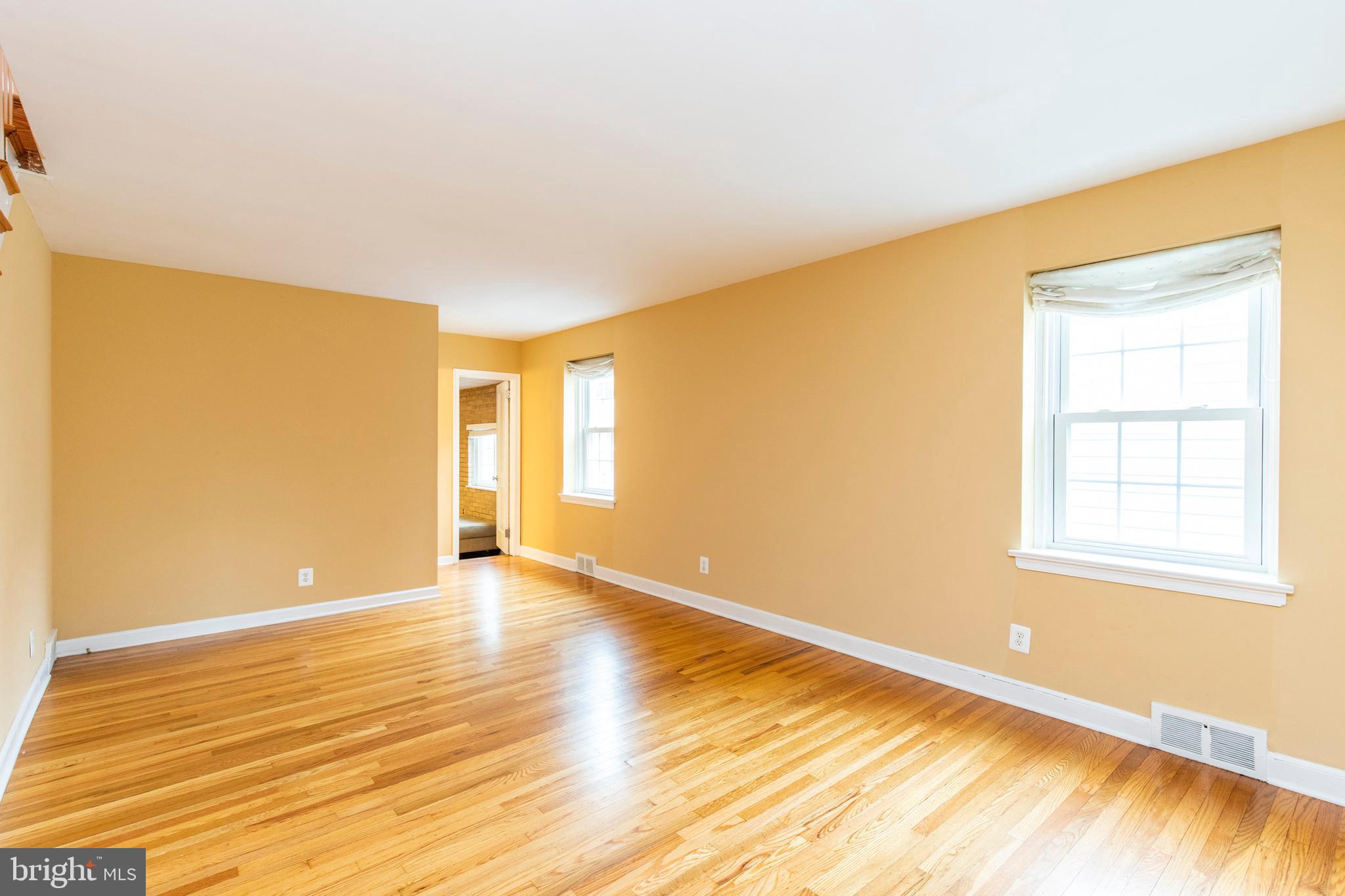 616 Haverford Road Havertown, PA 19083 - Photo 4 of 28 Gallery Image 4