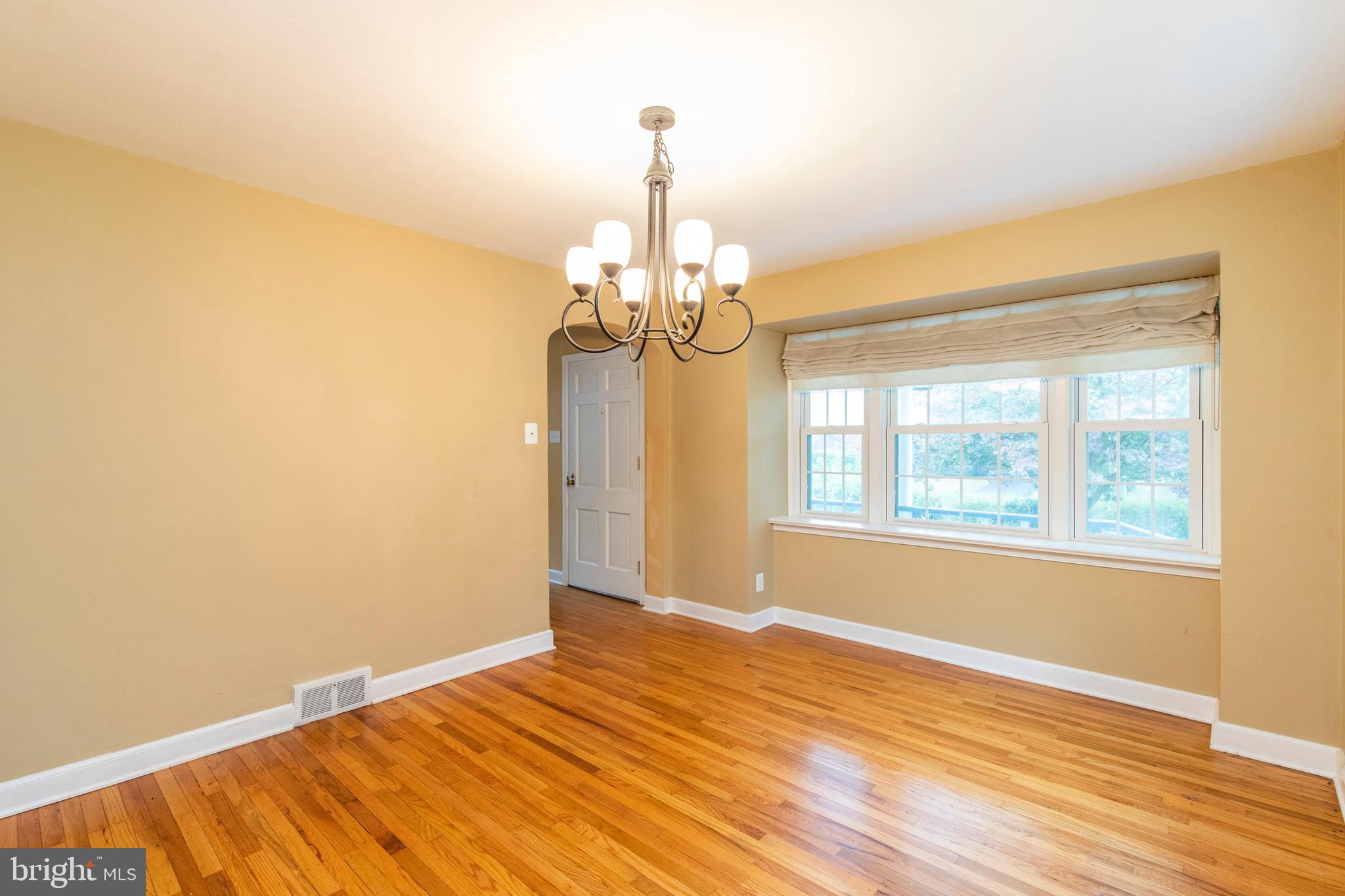 616 Haverford Road Havertown, PA 19083 - Photo 8 of 28 Gallery Image 8