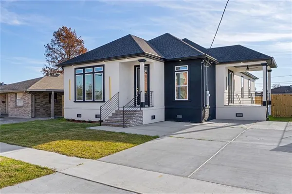 $390,000 | 3201 Corinne Drive, Chalmette, LA 70043