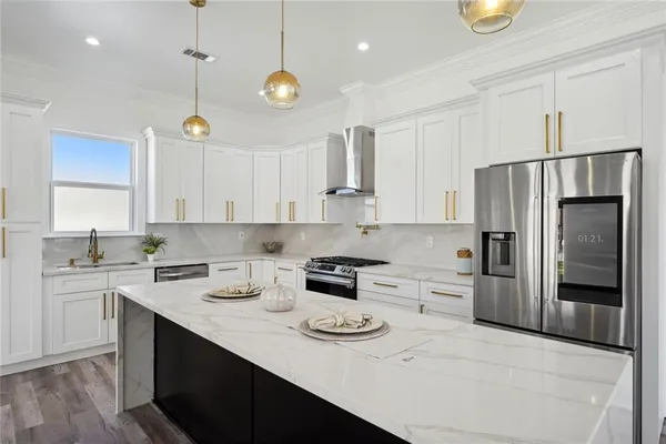 $390,000 | 3201 Corinne Drive, Chalmette, LA 70043