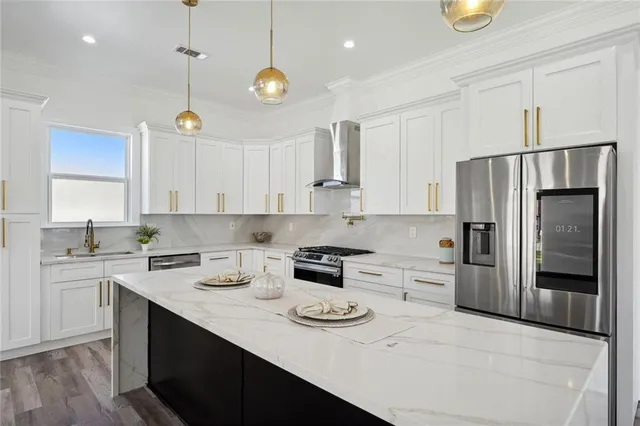 $390,000 | 3201 Corinne Drive, Chalmette, LA 70043