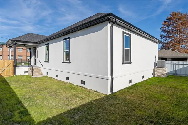 $390,000 | 3201 Corinne Drive, Chalmette, LA 70043