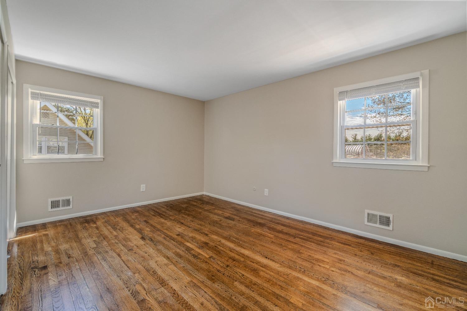 814 Curie Road North Brunswick, NJ 08902 - Photo 11 of 12