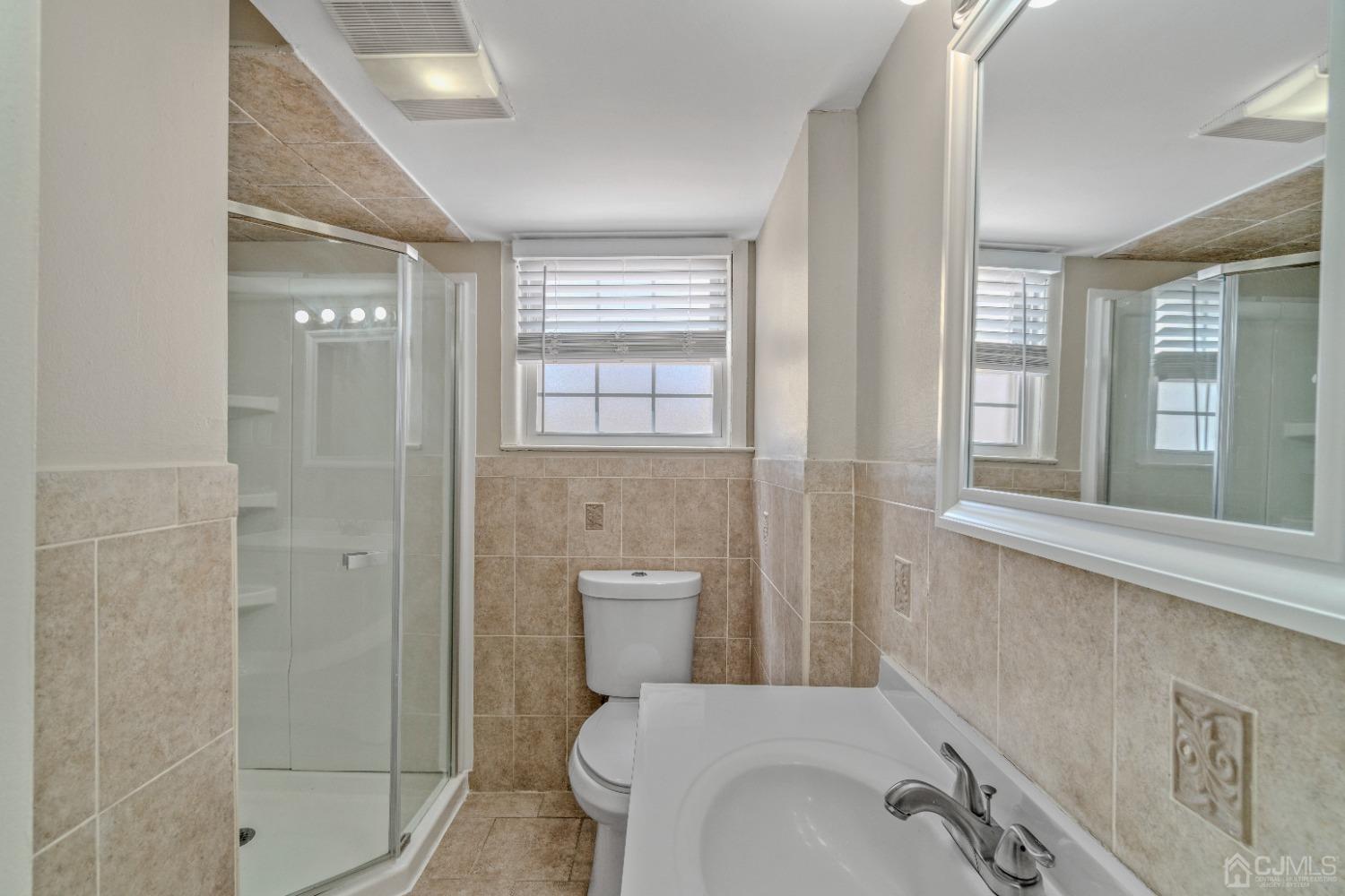 814 Curie Road North Brunswick, NJ 08902 - Photo 4 of 12