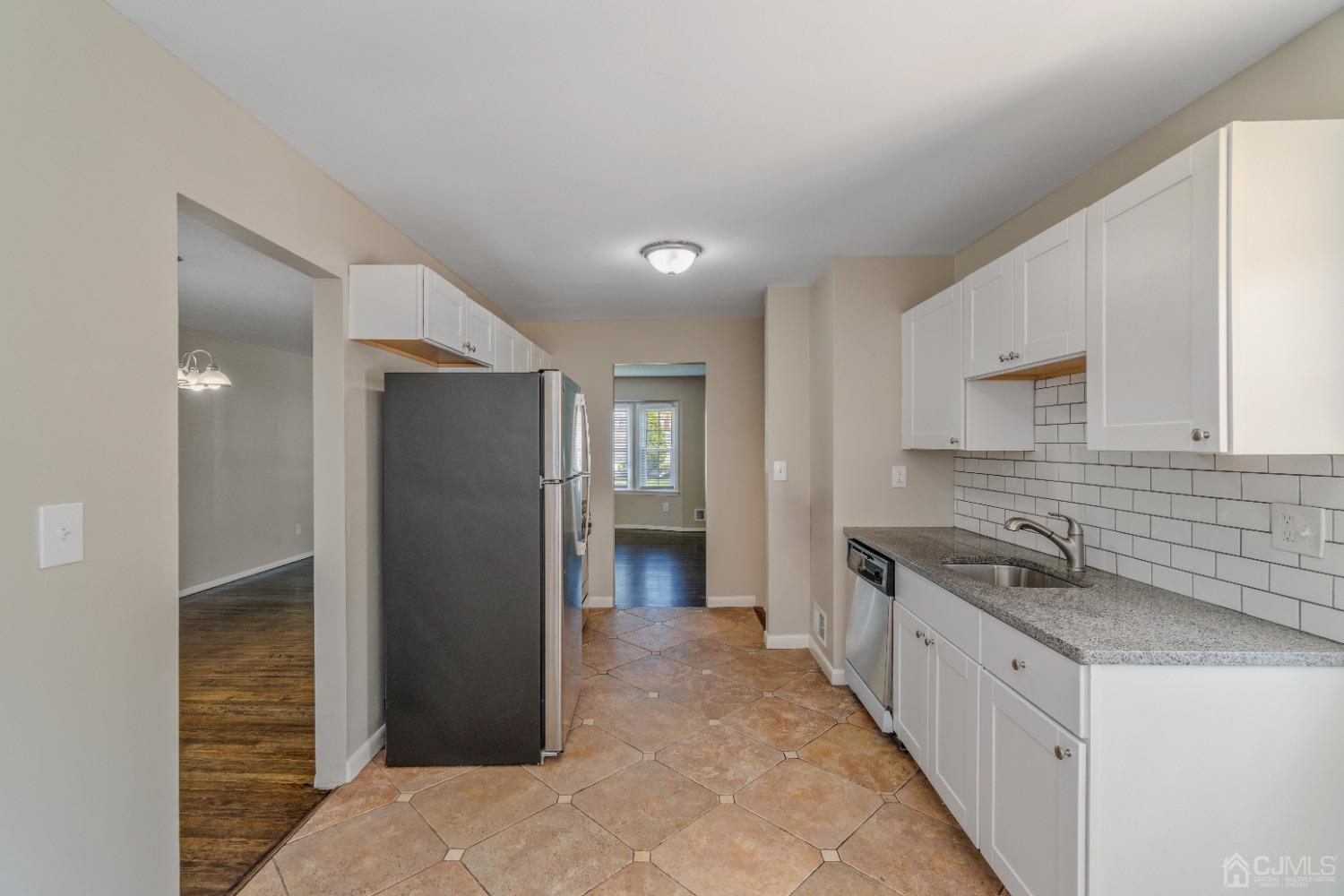 814 Curie Road North Brunswick, NJ 08902 - Photo 8 of 12