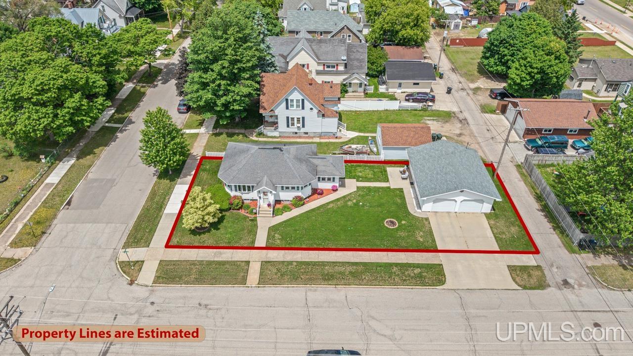 1402 North 16th Street Escanaba, MI 49829 - Photo 3 of 27