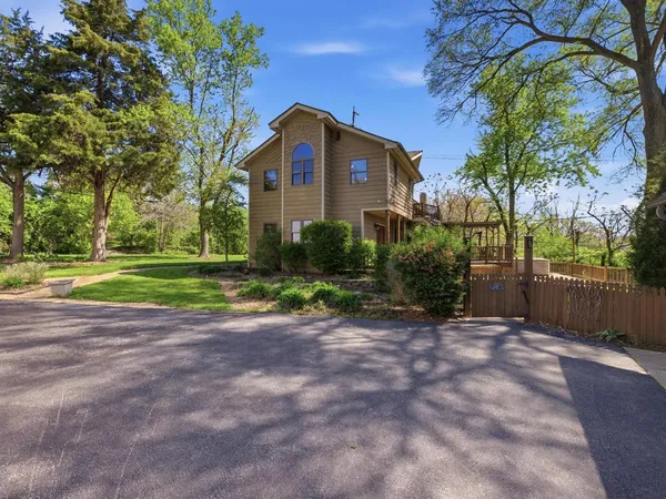 $524,999 | 19W681 109th Street, Lemont, IL 60439