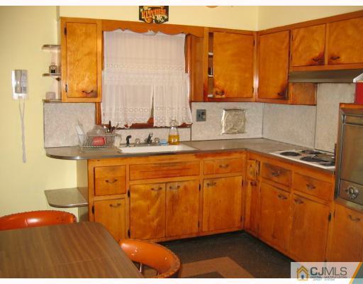 110 Kimberly Road Colonia, NJ 07067 - Photo 5 of 6 Gallery Image 5