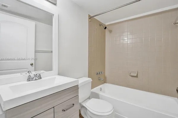 $2,050 | 351 Palm Way, Unit 108, Pembroke Pines, FL 33025