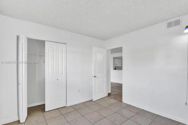 $2,050 | 351 Palm Way, Unit 108, Pembroke Pines, FL 33025