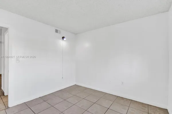 $2,050 | 351 Palm Way, Unit 108, Pembroke Pines, FL 33025