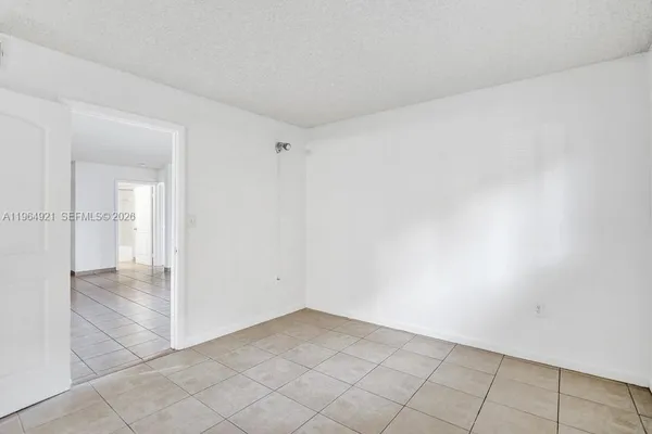 $2,050 | 351 Palm Way, Unit 108, Pembroke Pines, FL 33025