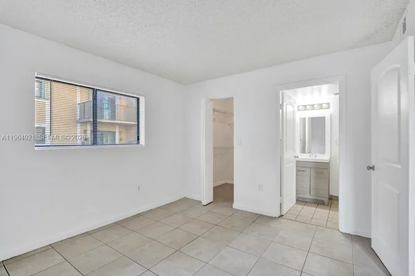 $2,050 | 351 Palm Way, Unit 108, Pembroke Pines, FL 33025