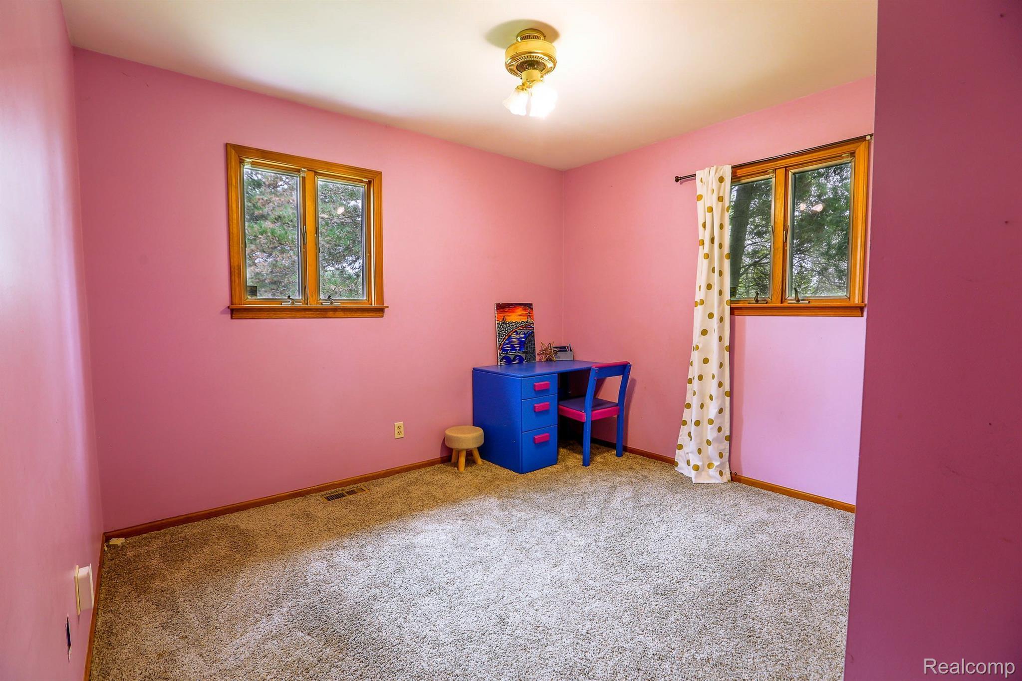 8223 North Nichols Road Flushing, MI 48433 - Photo 19 of 28 Gallery Image 19