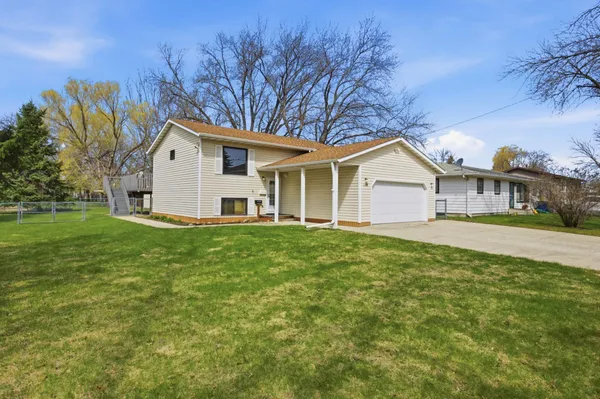 $319,900 | 1109 9th Street North, Moorhead, MN 56560