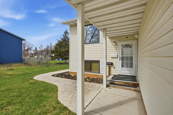$319,900 | 1109 9th Street North, Moorhead, MN 56560