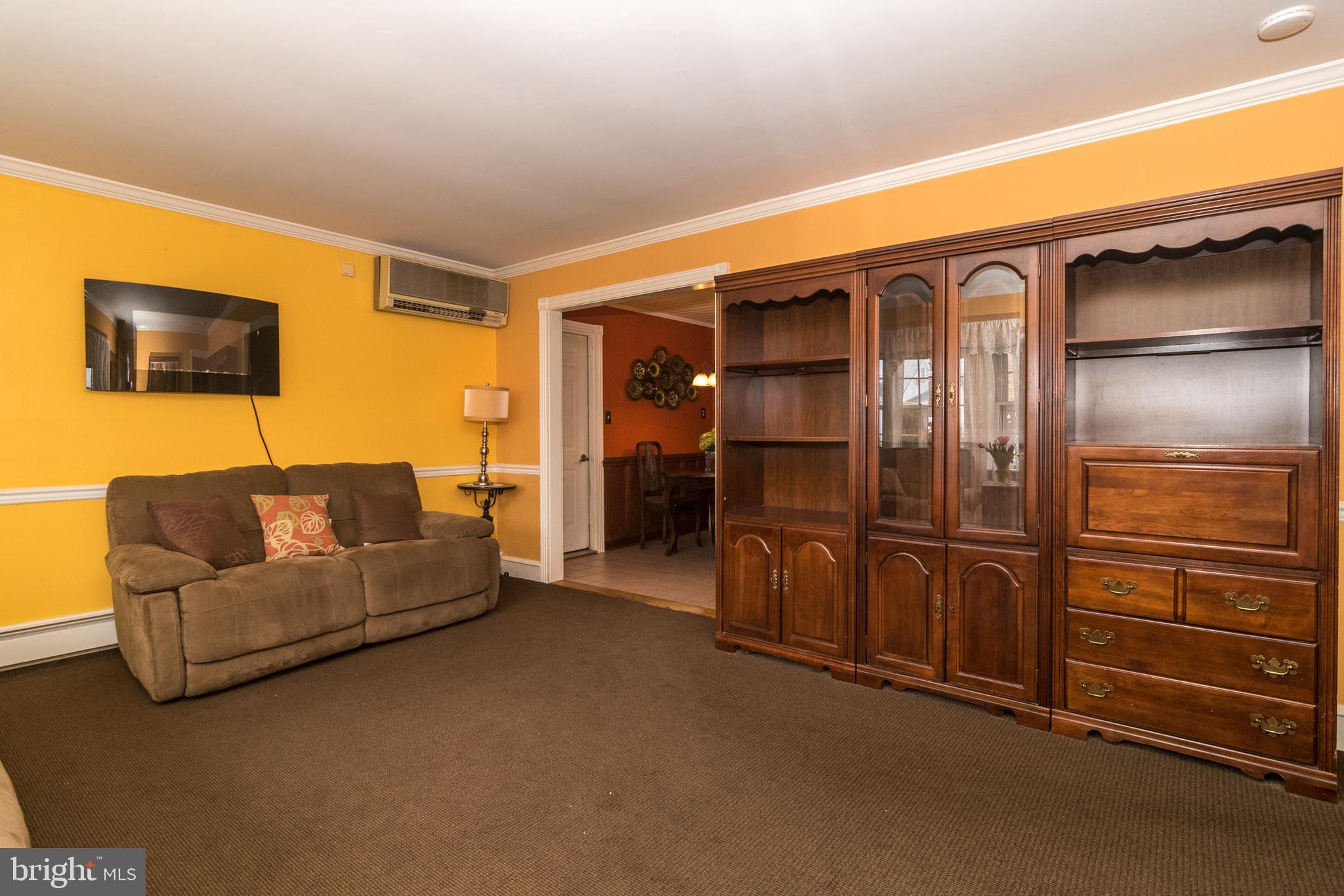 81 Harmony Road Levittown, PA 19056 - Photo 4 of 40 Gallery Image 4