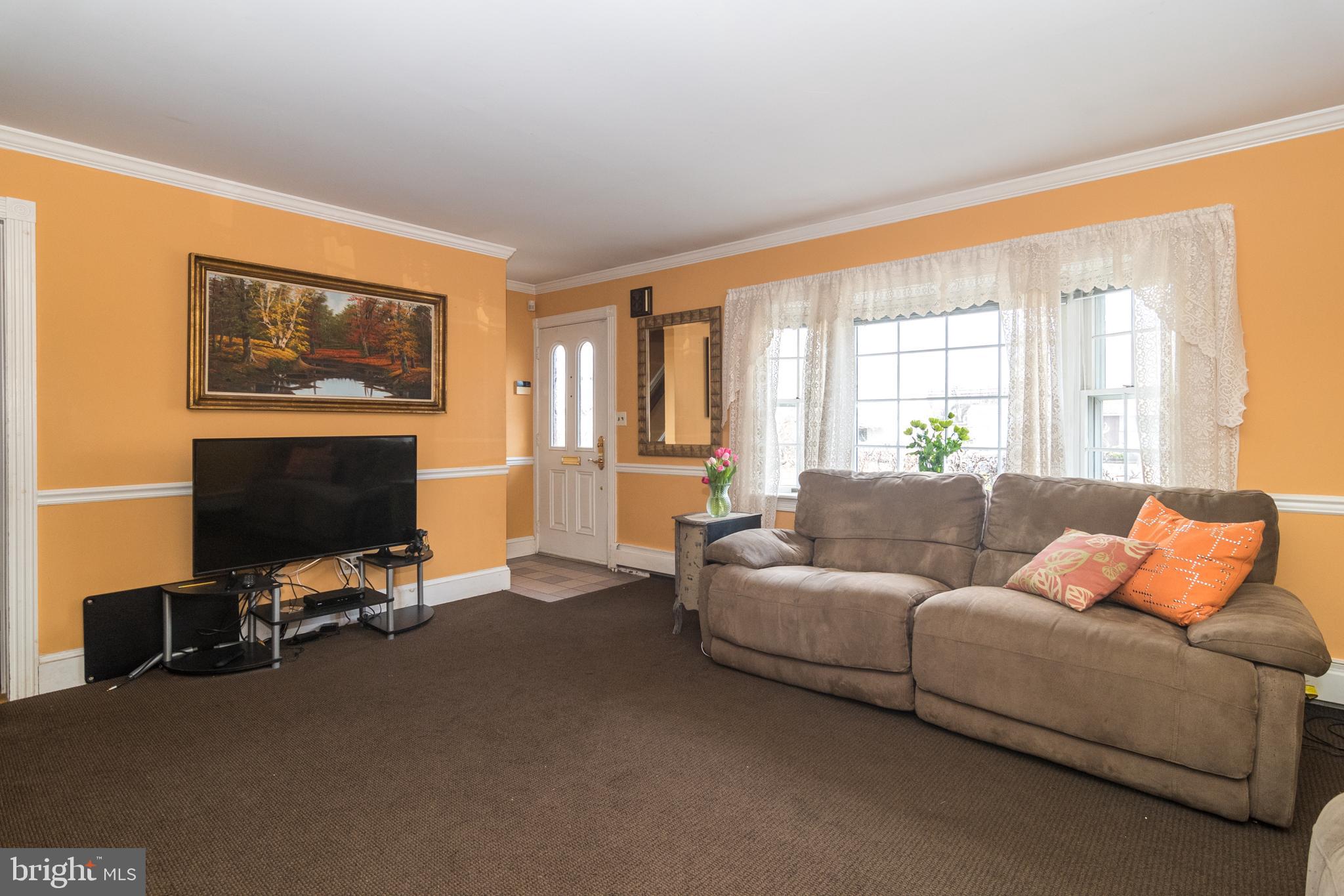 81 Harmony Road Levittown, PA 19056 - Photo 5 of 40 Gallery Image 5