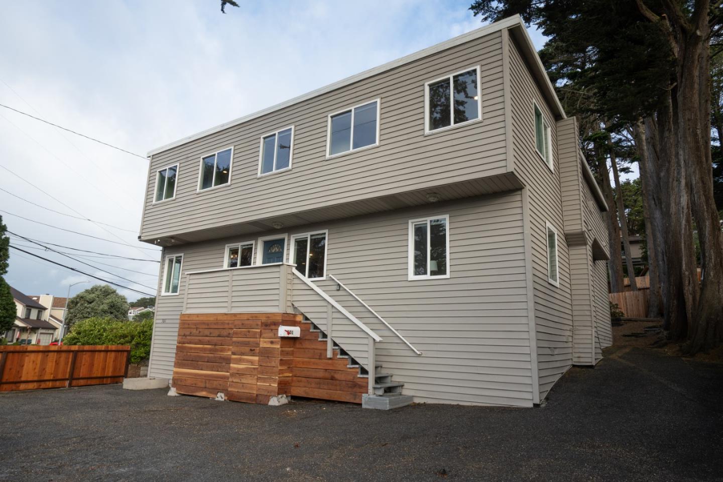 301 Channing Way Pacifica, CA 94044 - Photo 5 of 68