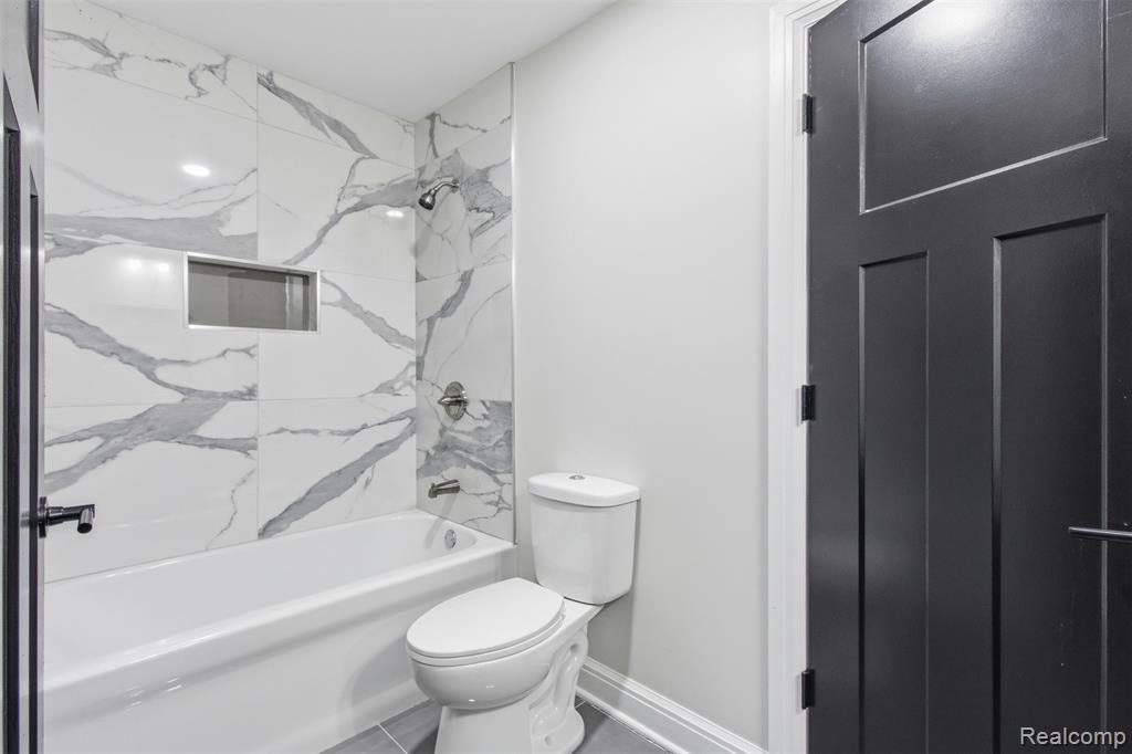 23708 Lexington Avenue Eastpointe, MI 48021 - Photo 23 of 33