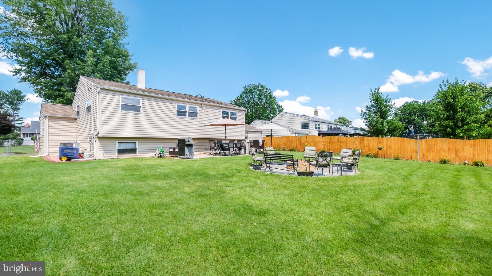 802 Cypress Road Warminster, PA 18974 - Photo 8 of 35 Gallery Image 8