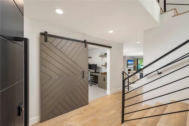 $18,250,000 | 704 Via Lido Nord, Newport Beach, CA 92663