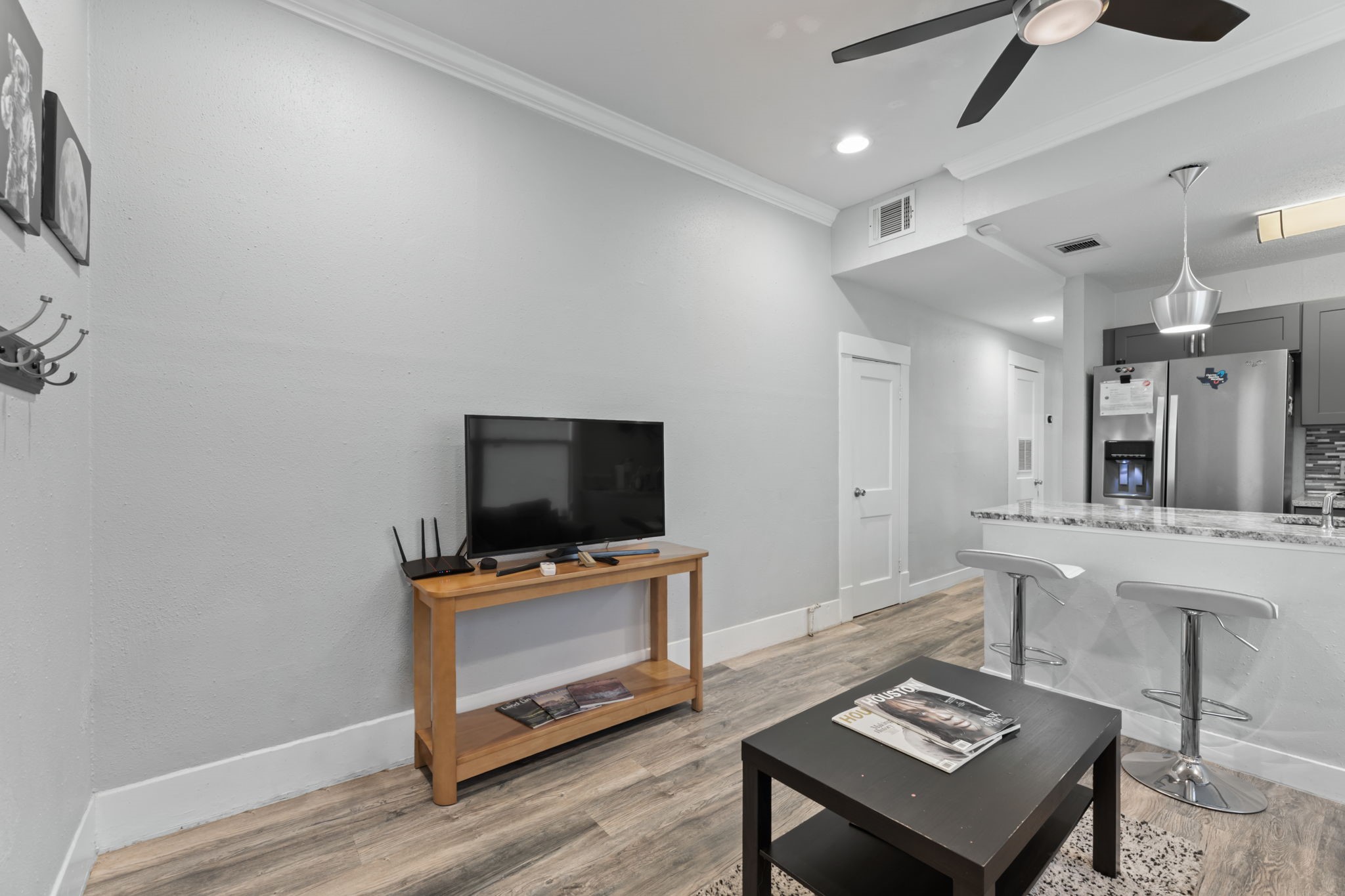 412 Drew Street, Unit 3 Houston, TX 77006 - Photo 2 of 25