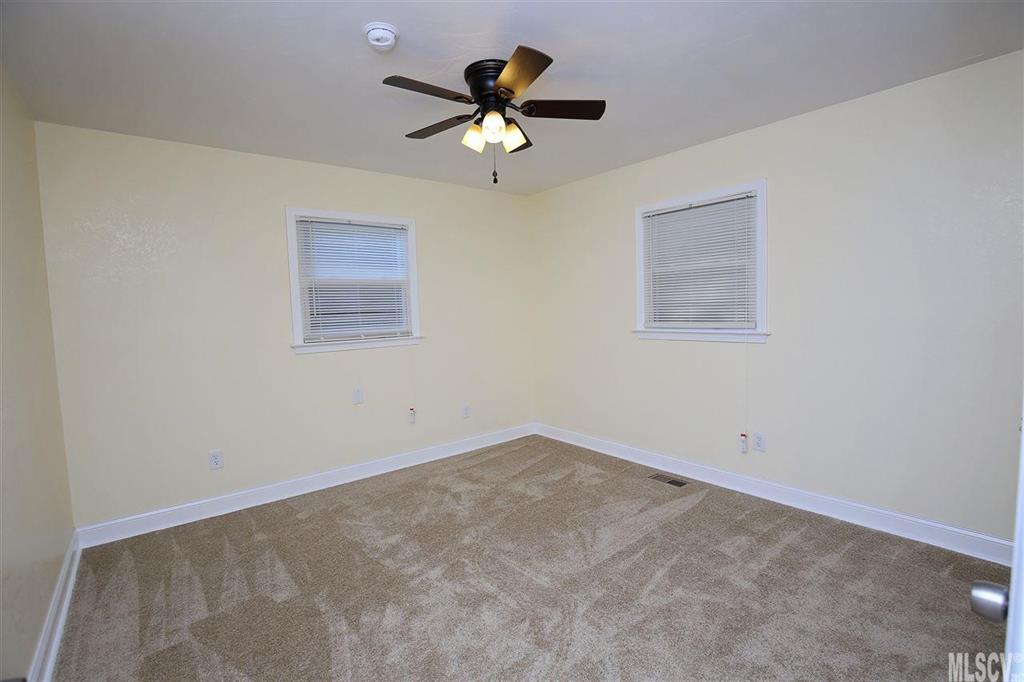 1901 Robinson Road Newton, NC 28658 - Photo 12 of 23 Gallery Image 12