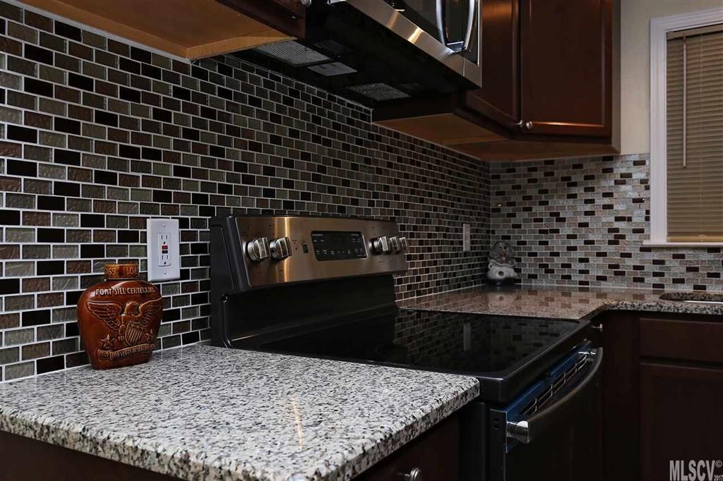 1901 Robinson Road Newton, NC 28658 - Photo 5 of 23 Gallery Image 5