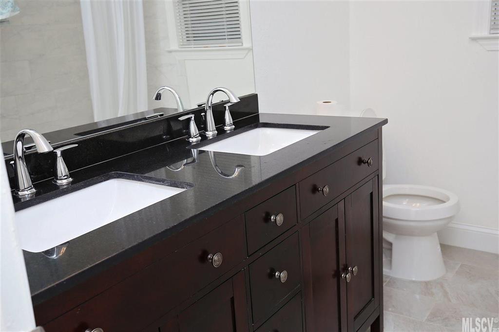 1901 Robinson Road Newton, NC 28658 - Photo 6 of 23 Gallery Image 6