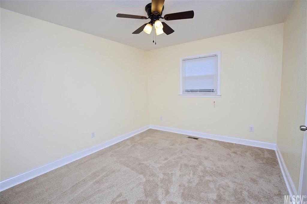 1901 Robinson Road Newton, NC 28658 - Photo 9 of 23 Gallery Image 9