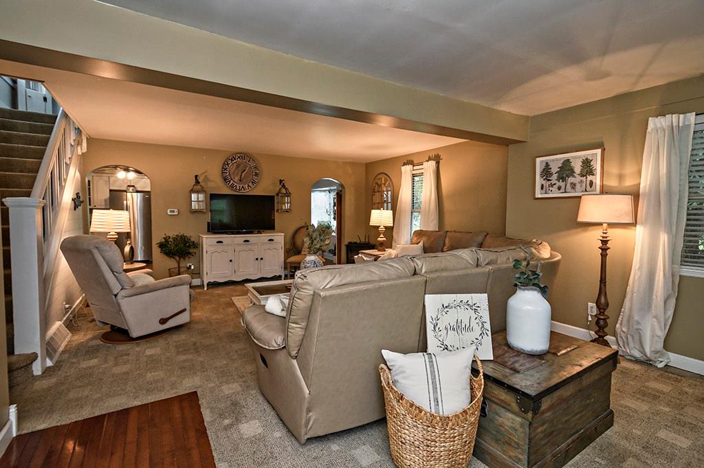 140 Logan Road Gibsonia, PA 15044 - Photo 5 of 21 Gallery Image 5