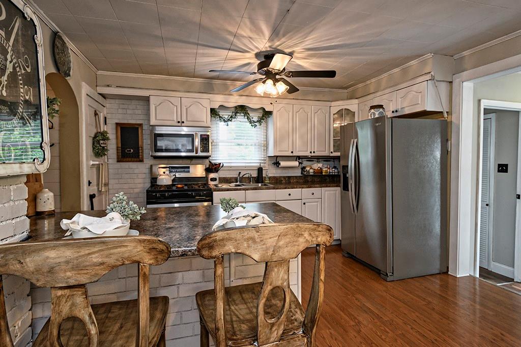 140 Logan Road Gibsonia, PA 15044 - Photo 8 of 21 Gallery Image 8