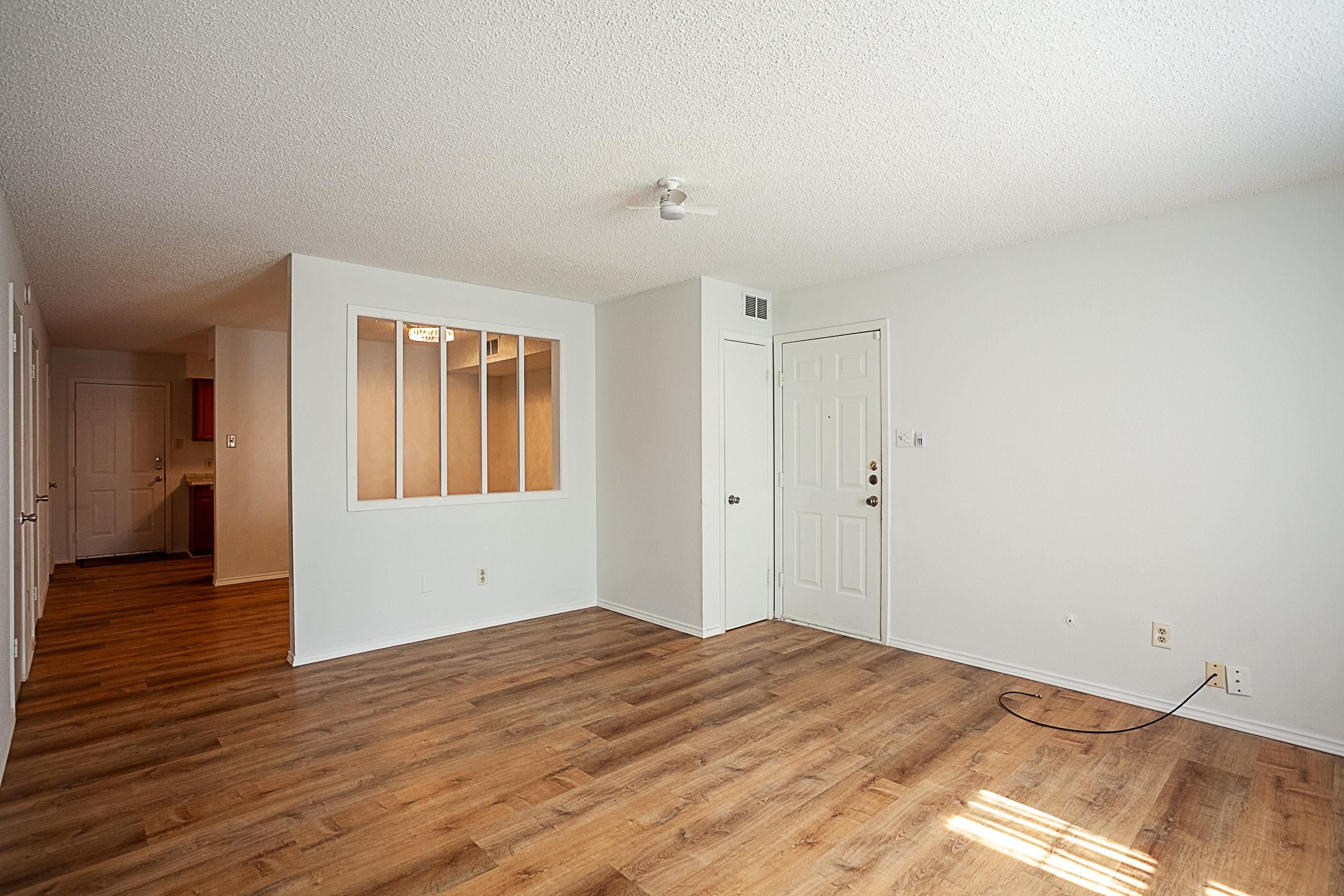4150 Crow Road, Unit 10 Beaumont, TX 77706 - Photo 2 of 26 Gallery Image 2