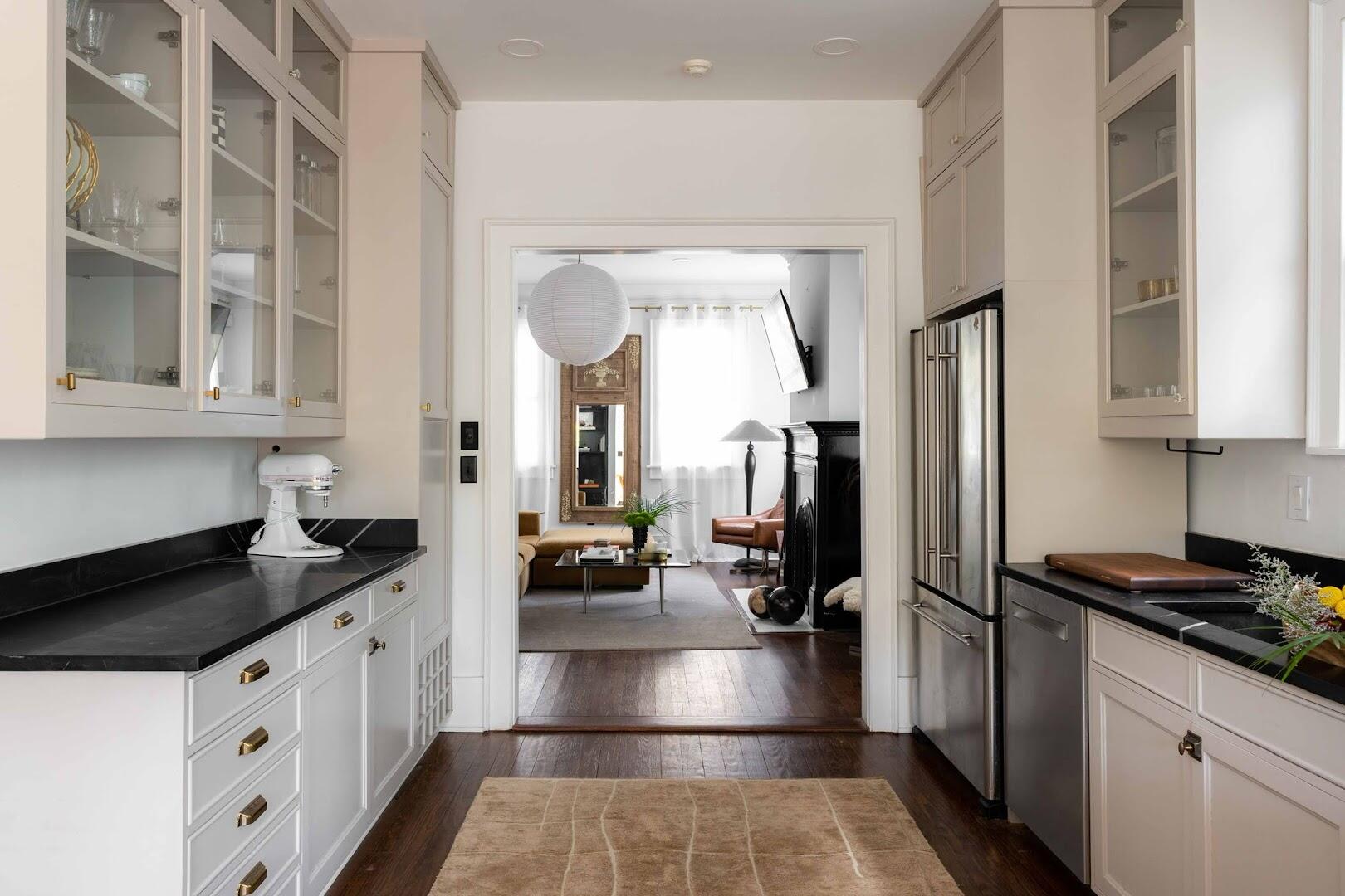 559 Rutledge Avenue Charleston, SC 29403 - Photo 11 of 35 559Rutledge_NickCannPhoto-4
