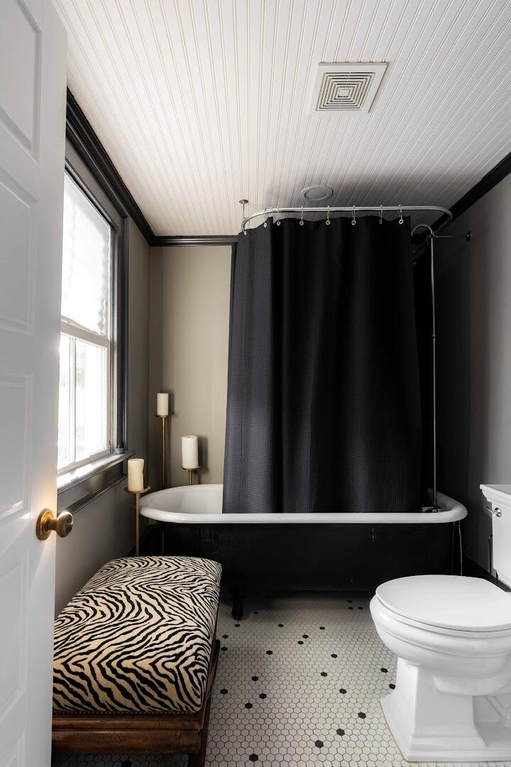 559 Rutledge Avenue Charleston, SC 29403 - Photo 26 of 35 559Rutledge_NickCannPhoto-49