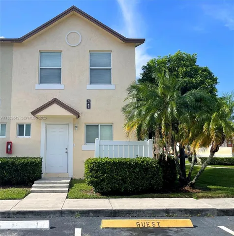 $2,300 | 6621 Winfield Boulevard, Unit 1, Margate, FL 33063