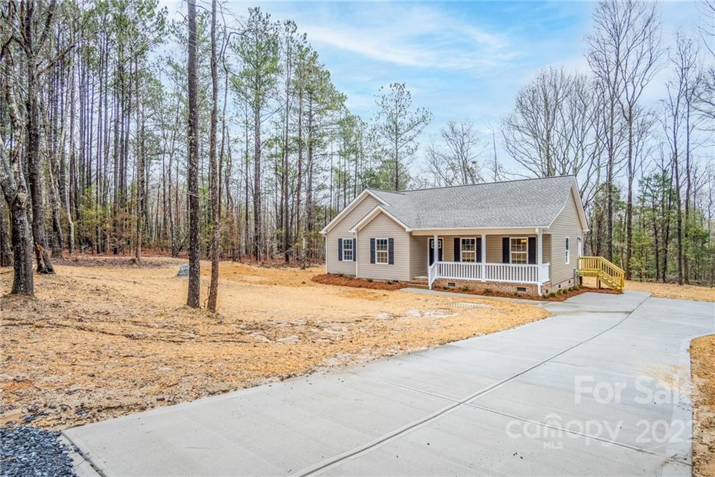 3721 Hamilton Road Edgemoor, SC 29712 - Photo 3 of 32 Gallery Image 3