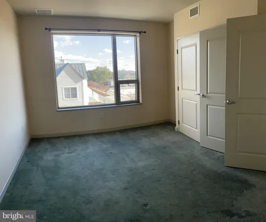 $325,000 | 105 Christina Landing Drive, Unit 305, Wilmington, DE 19801